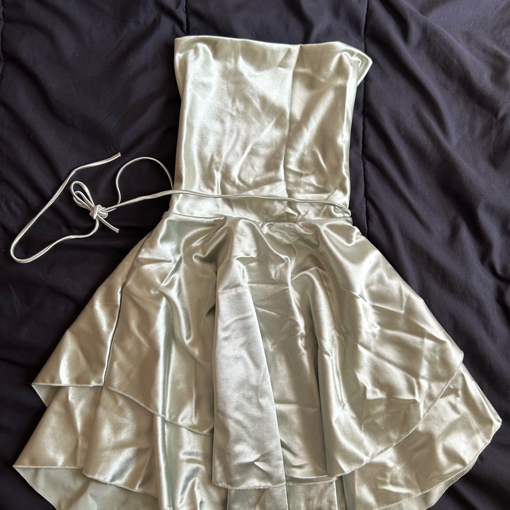 Elegant Backless Pastel Green Satin Dress Size XS